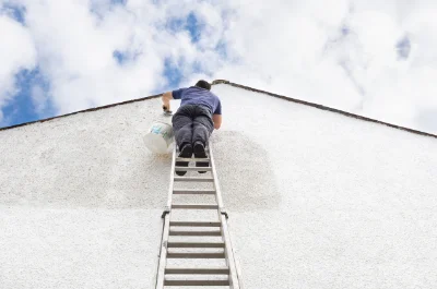 Peinture extérieure à Lecci — façades et ravalement